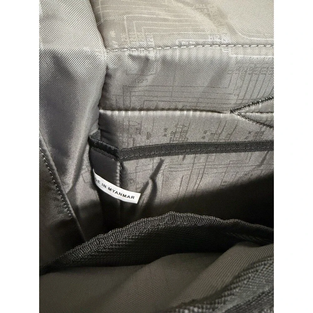 Microsoft OGIO Apex Crosshatch 17